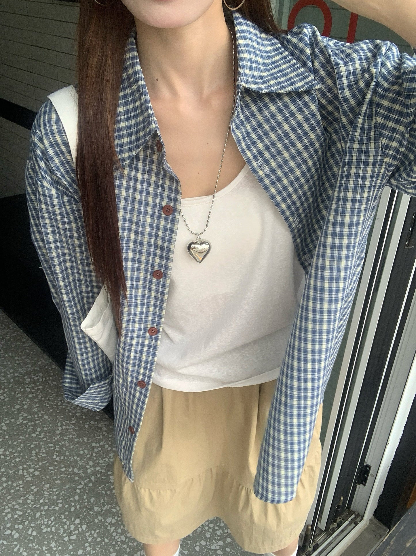 Loose-fitting blue check shirt TK0043
