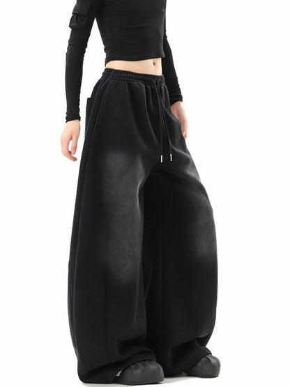 Black Gradient Curved Sweatpants TK0288