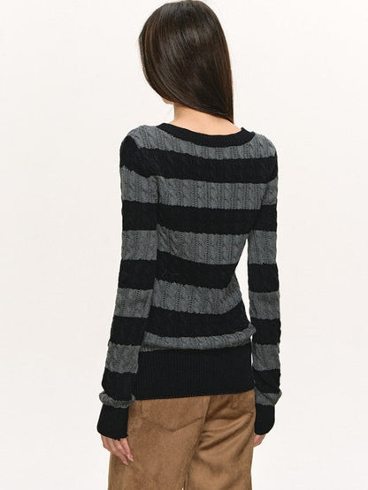 Two-tone striped V-neck top TK0381