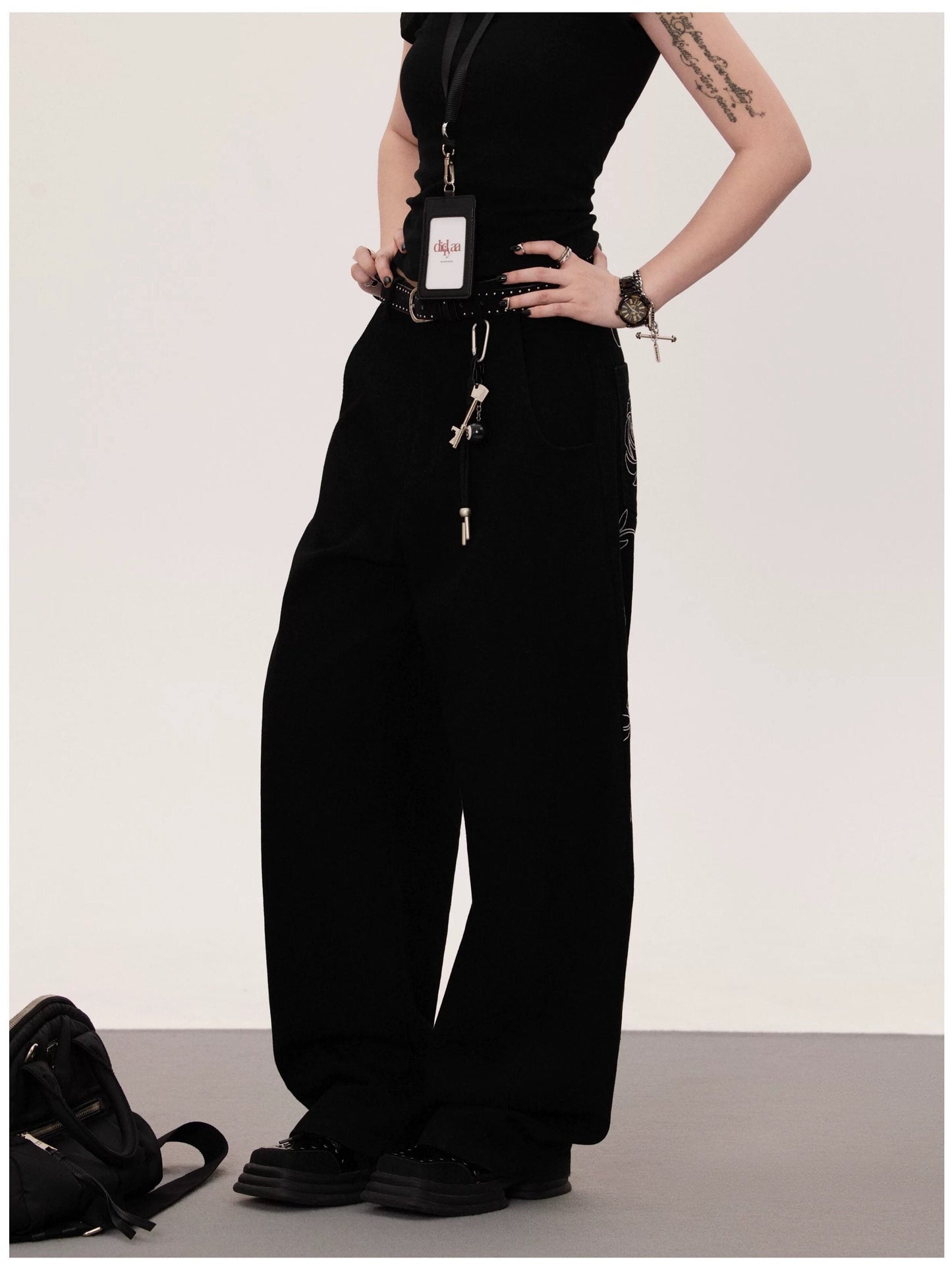 Flower design curved denim pants TK0405