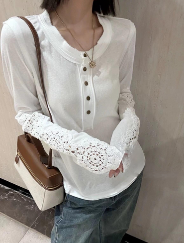 Sleeve Cutout Long Sleeve T-Shirt TK0400